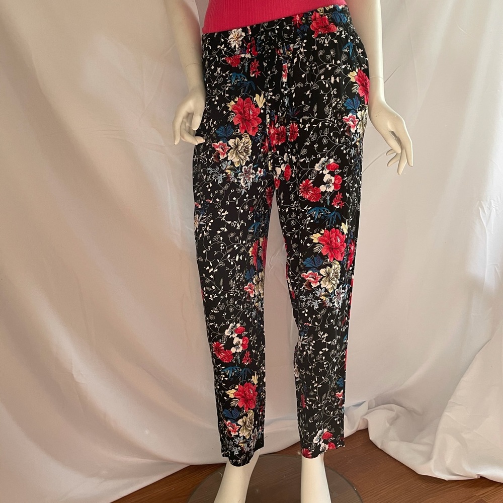 Floral print casual pants